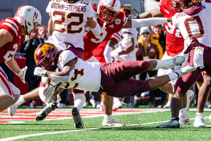 Mohamed Ibrahim 3Q touchdown Nebraska vs Minnesota foorball USATSI_19366230